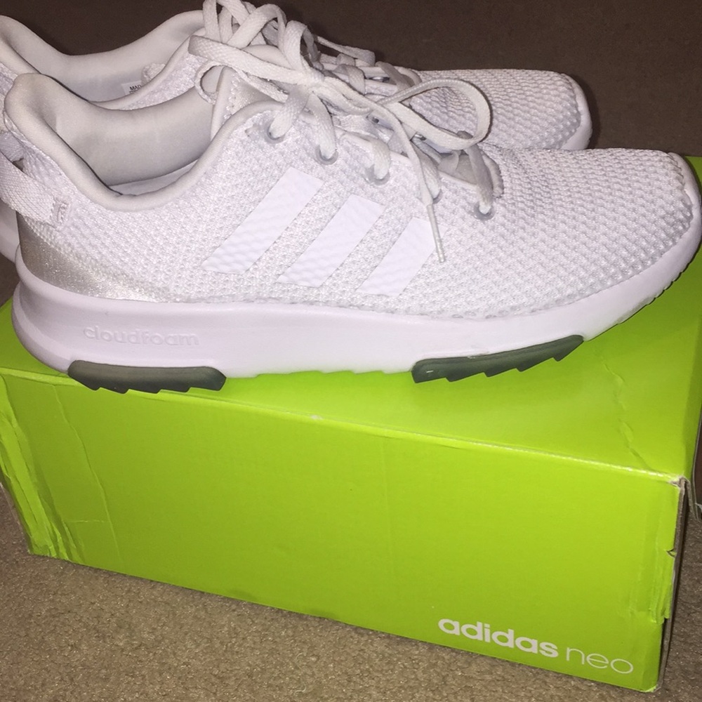 White Adidas Neo - Cloudfoam - Size 7